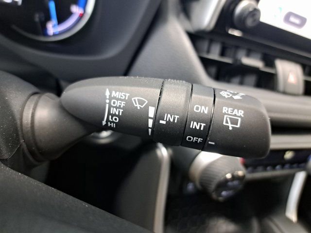 Used 2025 Toyota RAV4 XLE image 20