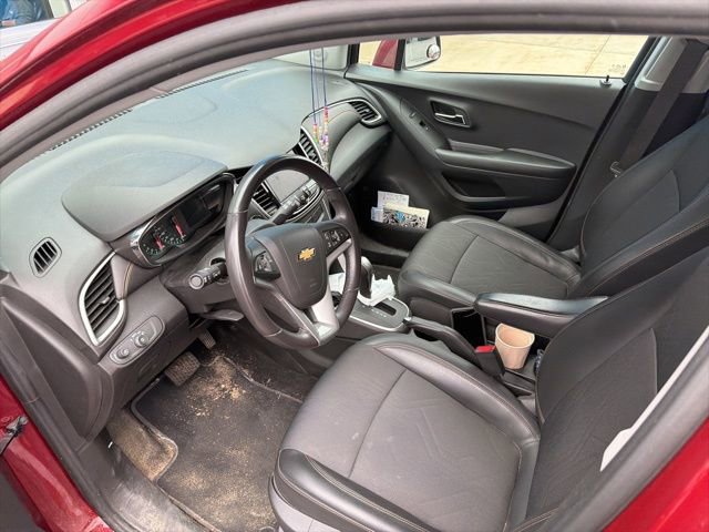 Used 2022 Chevrolet Trax LT w/ Driver Confidence Package AWD/4WD image 5