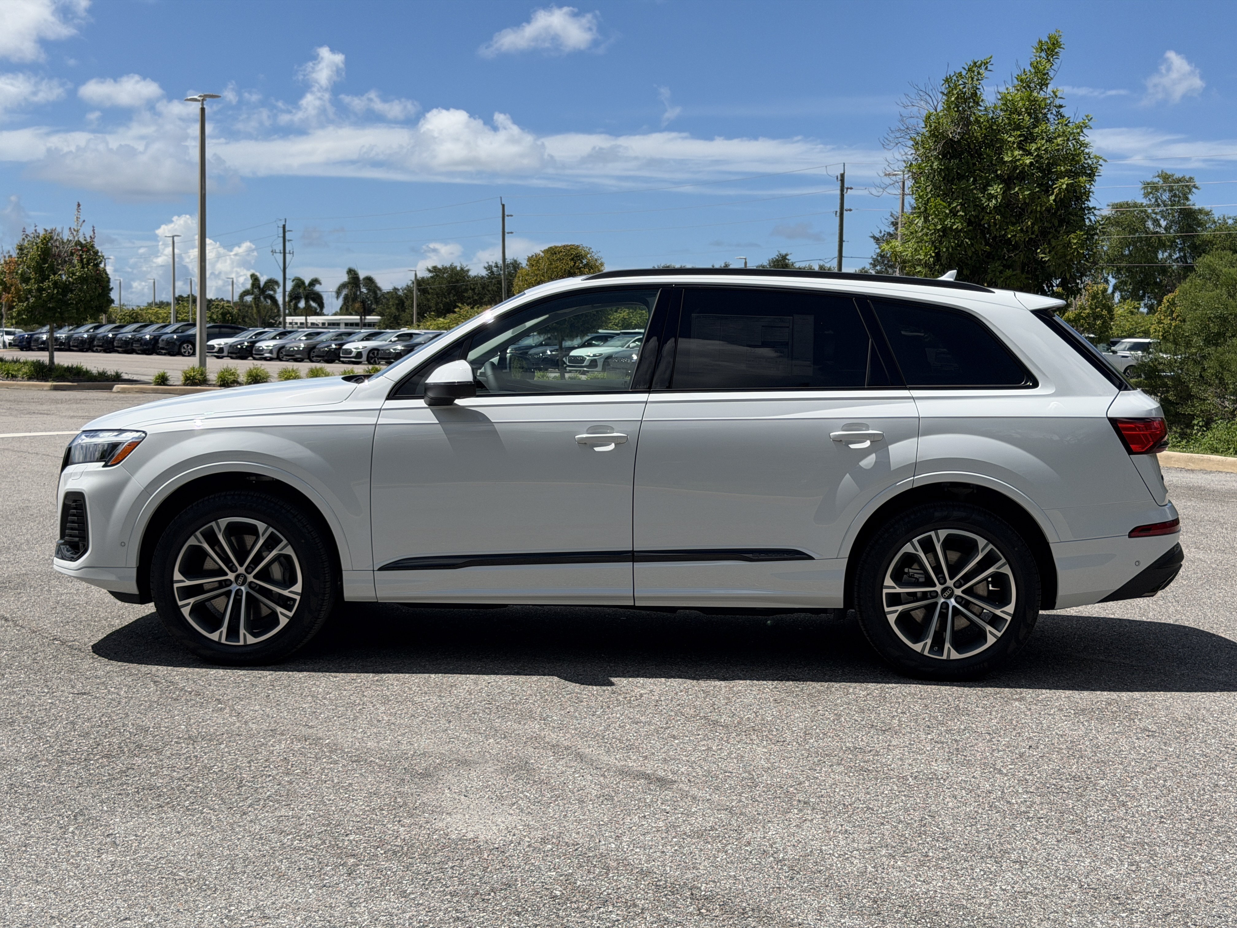 New 2026 Audi Q7 2.0T Premium Plus AWD/4WD image 4
