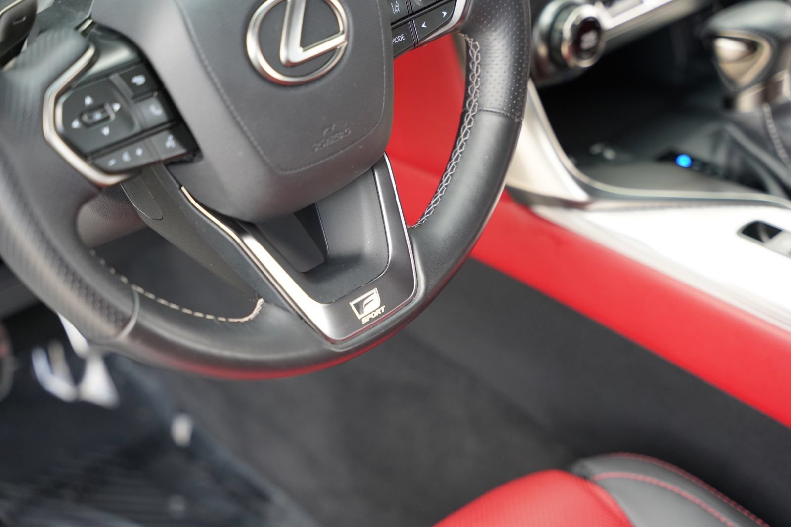 Used 2024 Lexus LX 600 F Sport AWD/4WD image 20