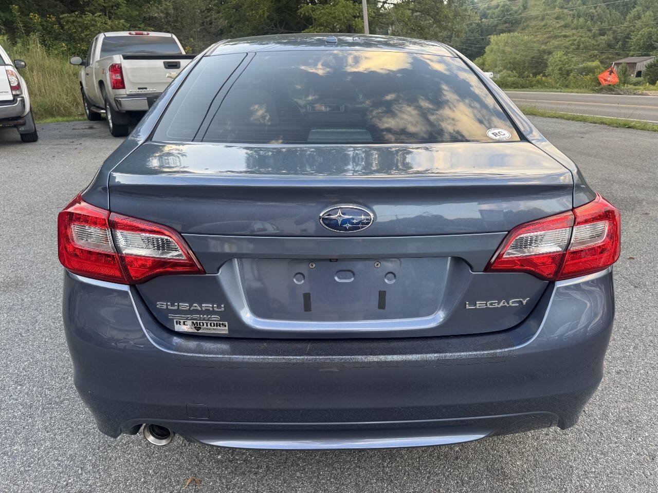 Used 2015 Subaru Legacy 2.5i Premium AWD/4WD image 8