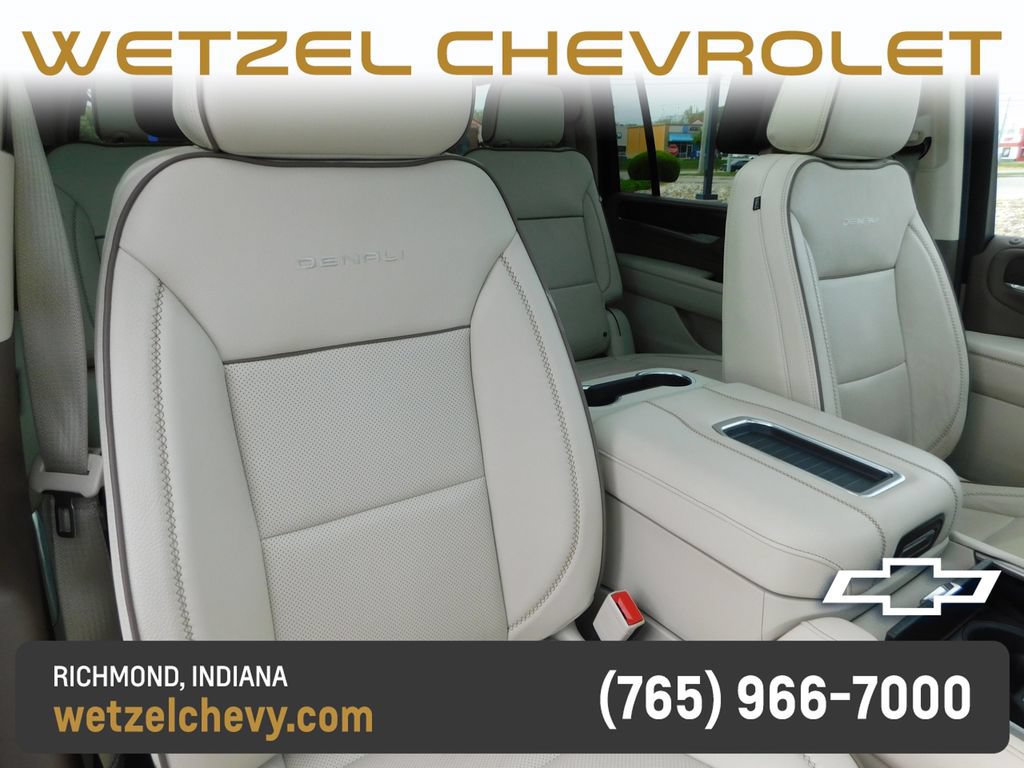 Used 2023 GMC Yukon XL Denali w/ Denali Reserve Package AWD/4WD image 22