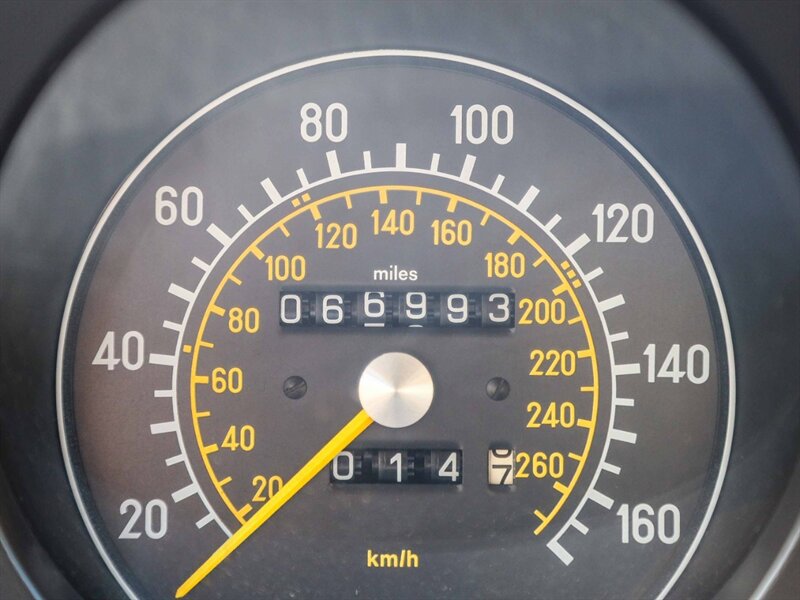 Used 1988 Mercedes-Benz 560 SL image 32