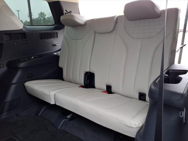 Used 2023 Hyundai Palisade Limited w/ Cargo Package FWD image 18