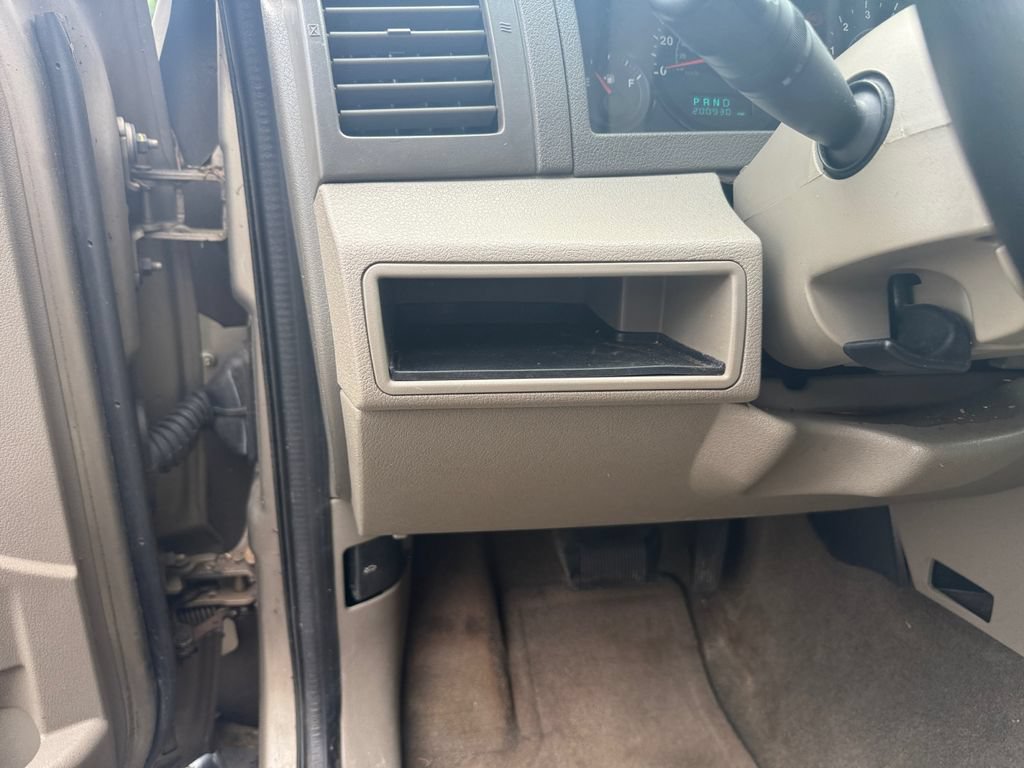 Used 2006 Jeep Grand Cherokee Laredo w/ Cargo Convenience Group RWD image 18