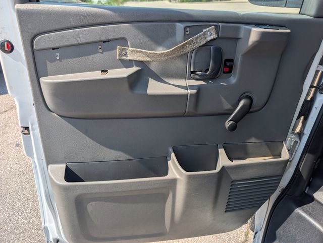 Used 2007 Chevrolet Express 1500 RWD image 9