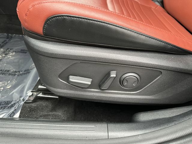 Used 2023 Kia Sportage SX image 16