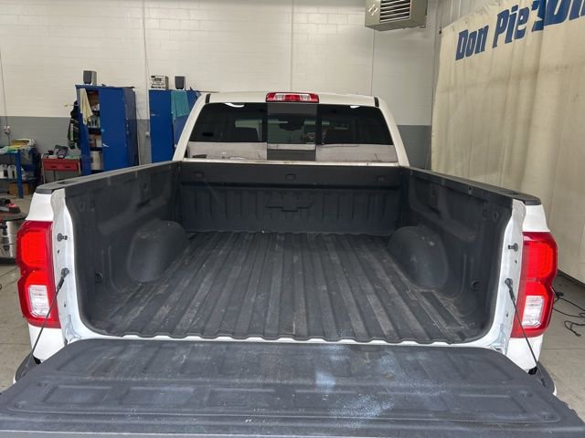 Used 2018 Chevrolet Silverado 1500 High Country image 6