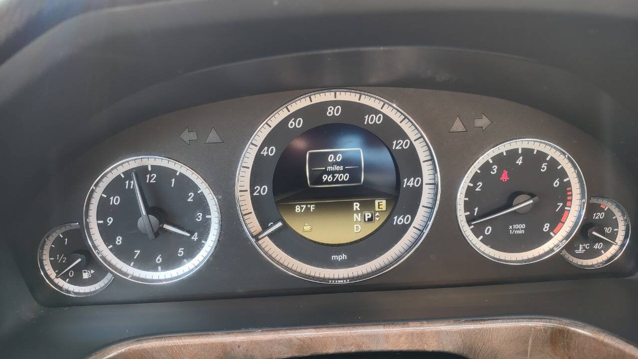 Used 2012 Mercedes-Benz E 350 4MATIC Sedan image 15