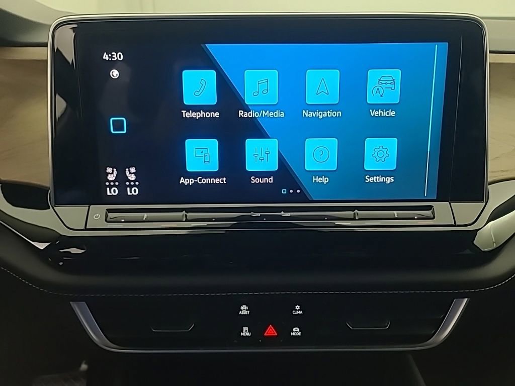 Used 2025 Volkswagen Atlas SE image 34