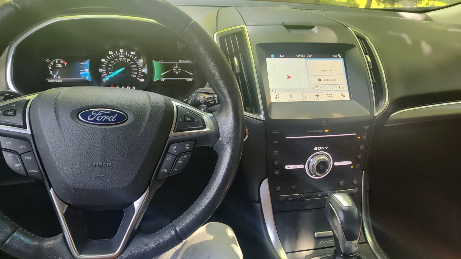 Used 2017 Ford Edge Titanium w/ Equipment Group 301A AWD/4WD image 8