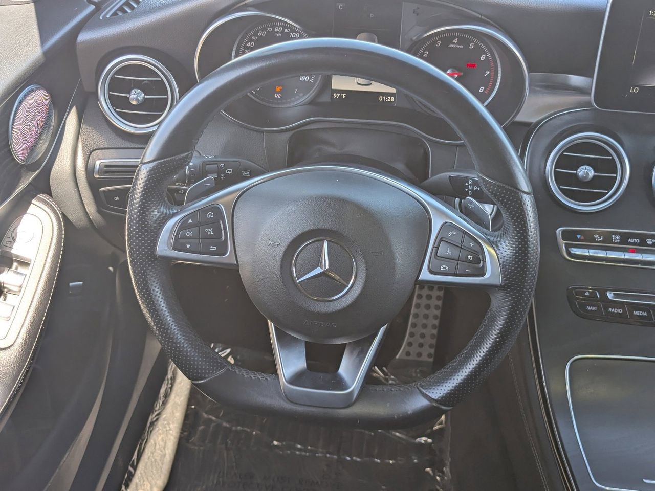 Used 2018 Mercedes-Benz GLC 300 w/ AMG Line image 16