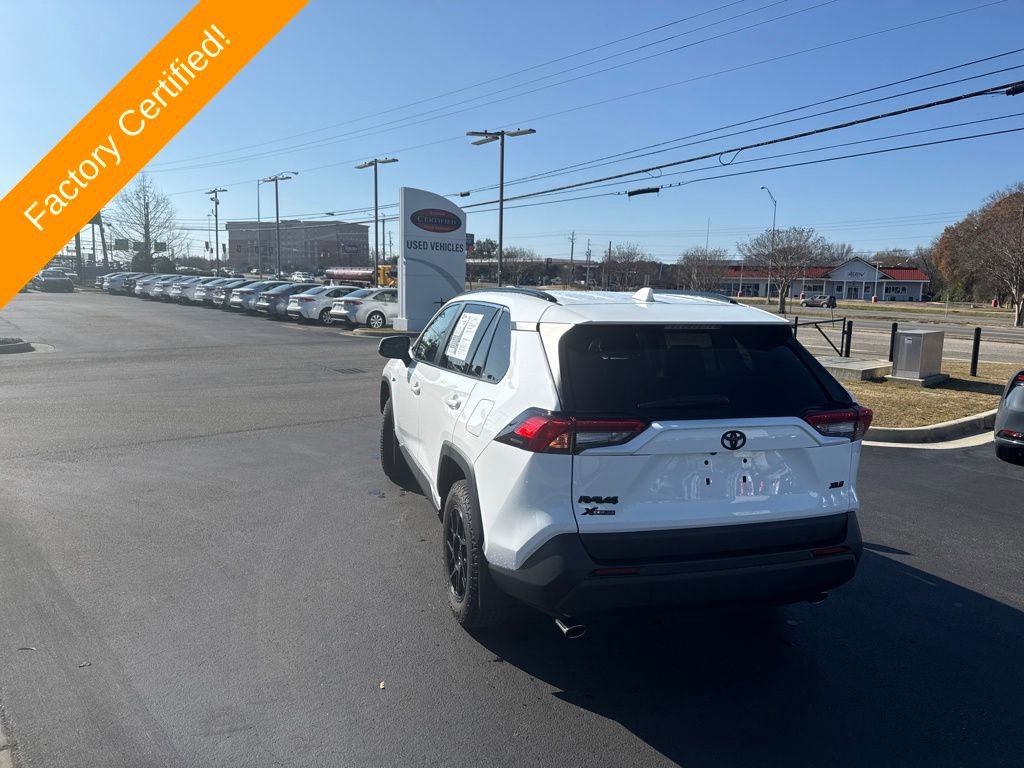 Used 2025 Toyota RAV4 XLE image 3