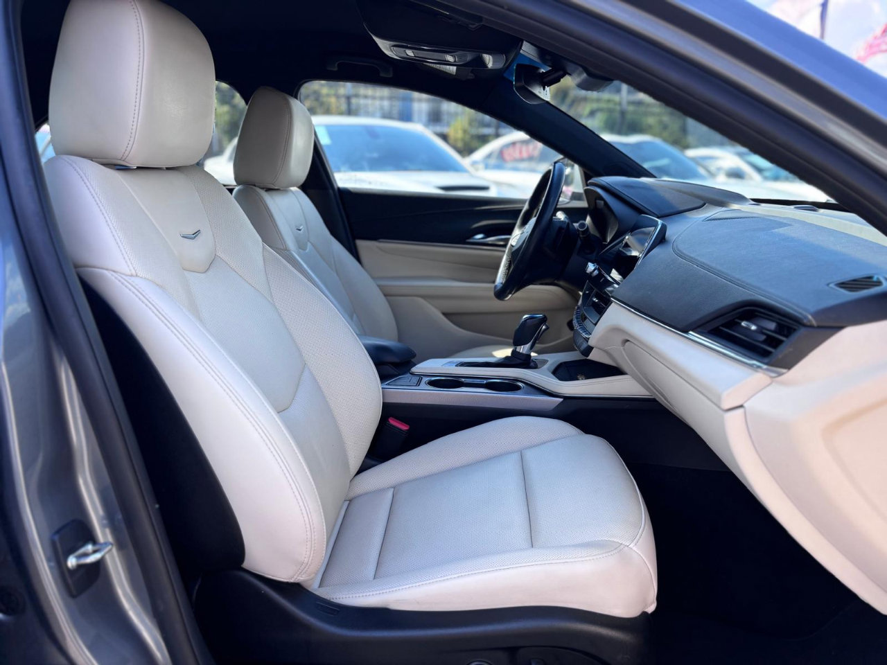 Used 2021 Cadillac CT4 Premium Luxury image 21