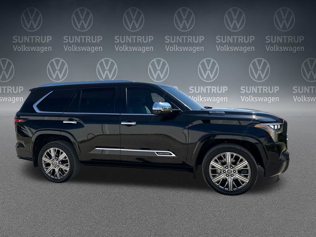 Used 2024 Toyota Sequoia Capstone AWD/4WD image 41