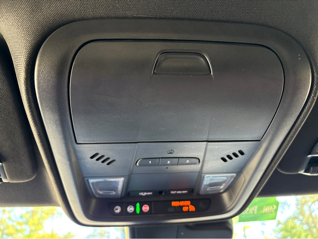 Used 2023 Cadillac XT4 Premium Luxury image 31