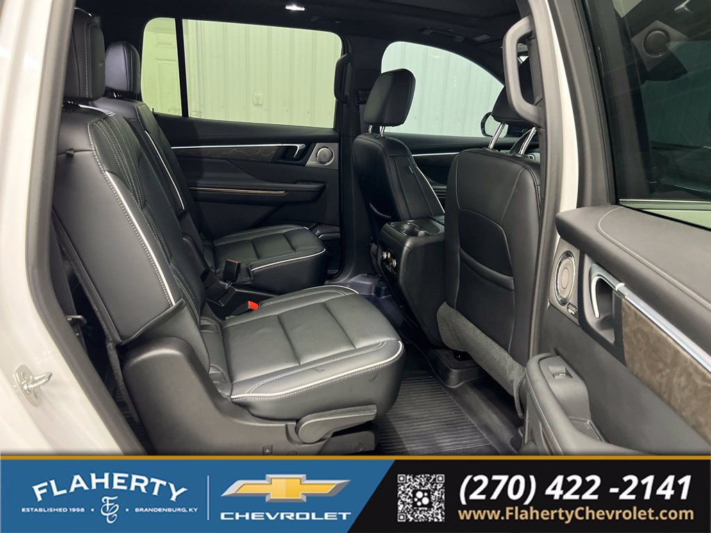 Used 2025 Buick Enclave Avenir w/ Super Cruise Package AWD/4WD image 13