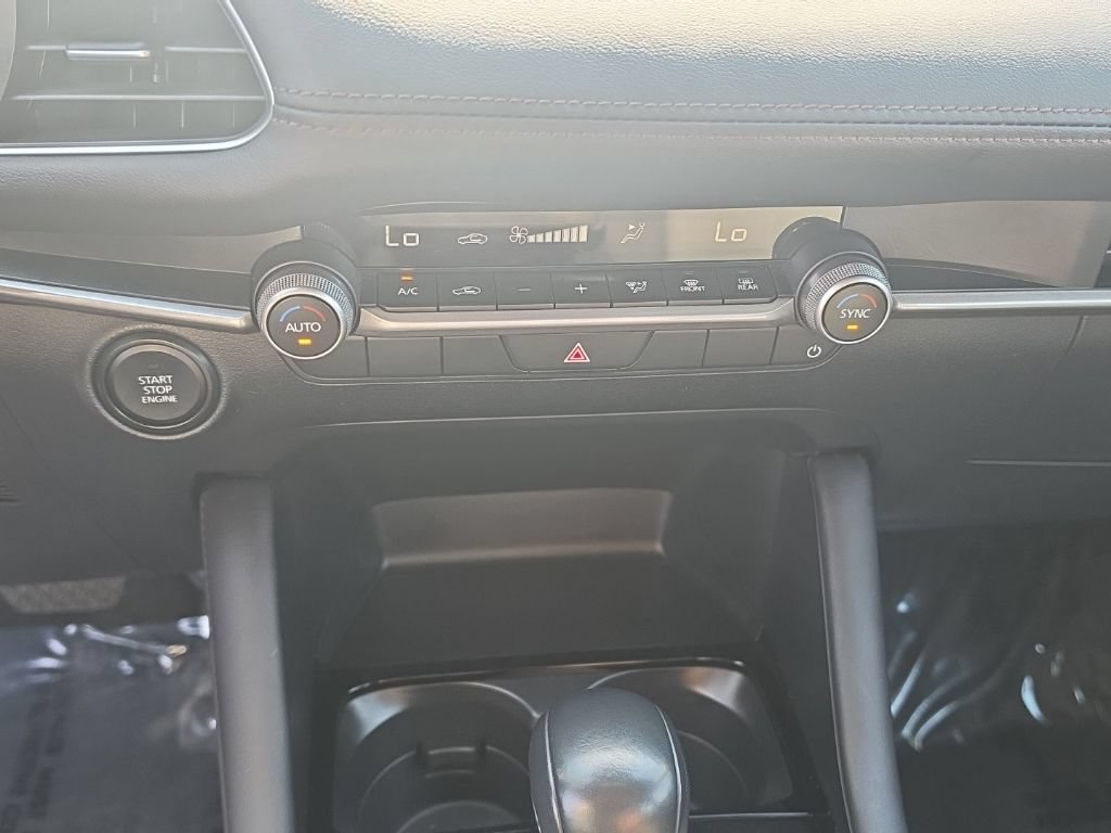 Used 2025 MAZDA MAZDA3 s FWD image 21