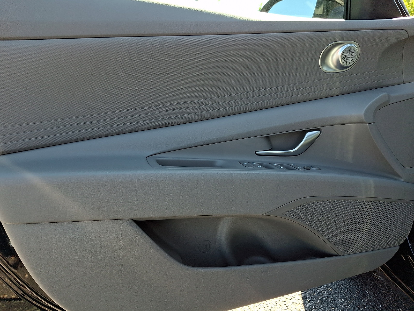Certified 2026 Hyundai Elantra SE FWD image 13