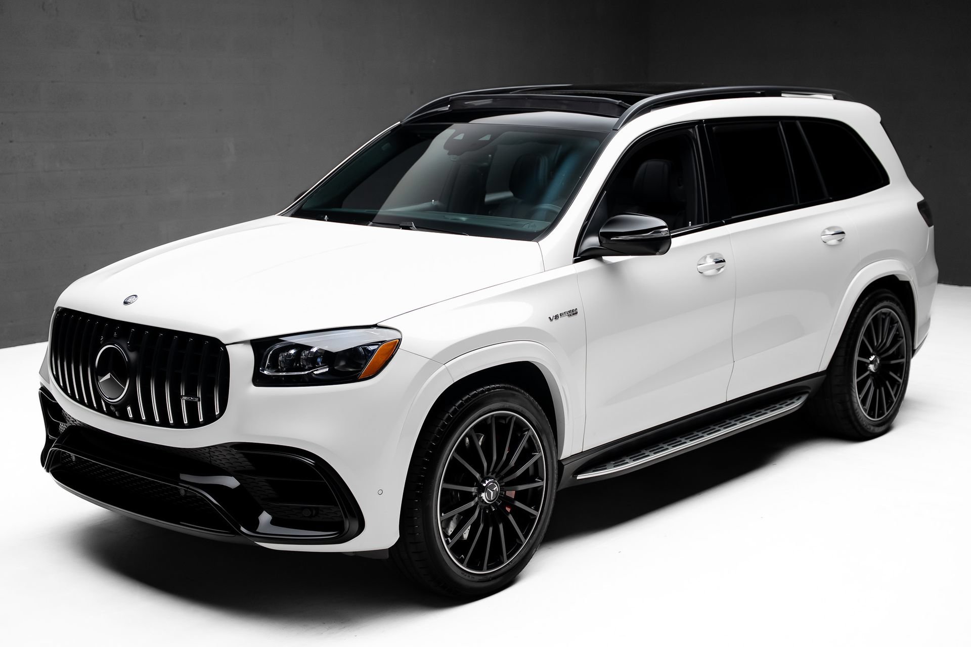 Used 2024 Mercedes-Benz GLS 63 AMG 4MATIC w/ AMG Night Package image 5