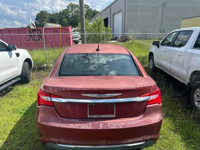 Used 2011 Chrysler 200 Touring FWD image 11
