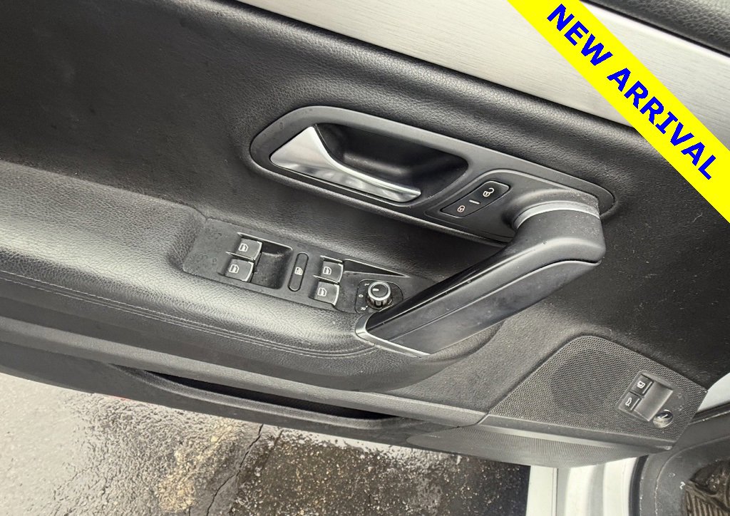 Used 2012 Volkswagen CC Lux image 11