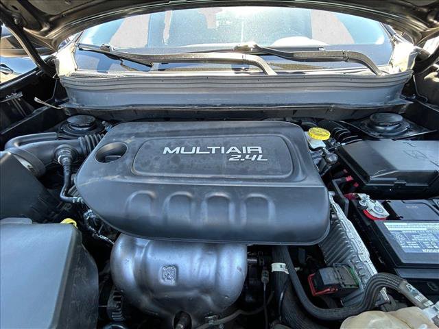 Used 2019 Jeep Cherokee Latitude w/ Popular Appearance Group FWD image 27