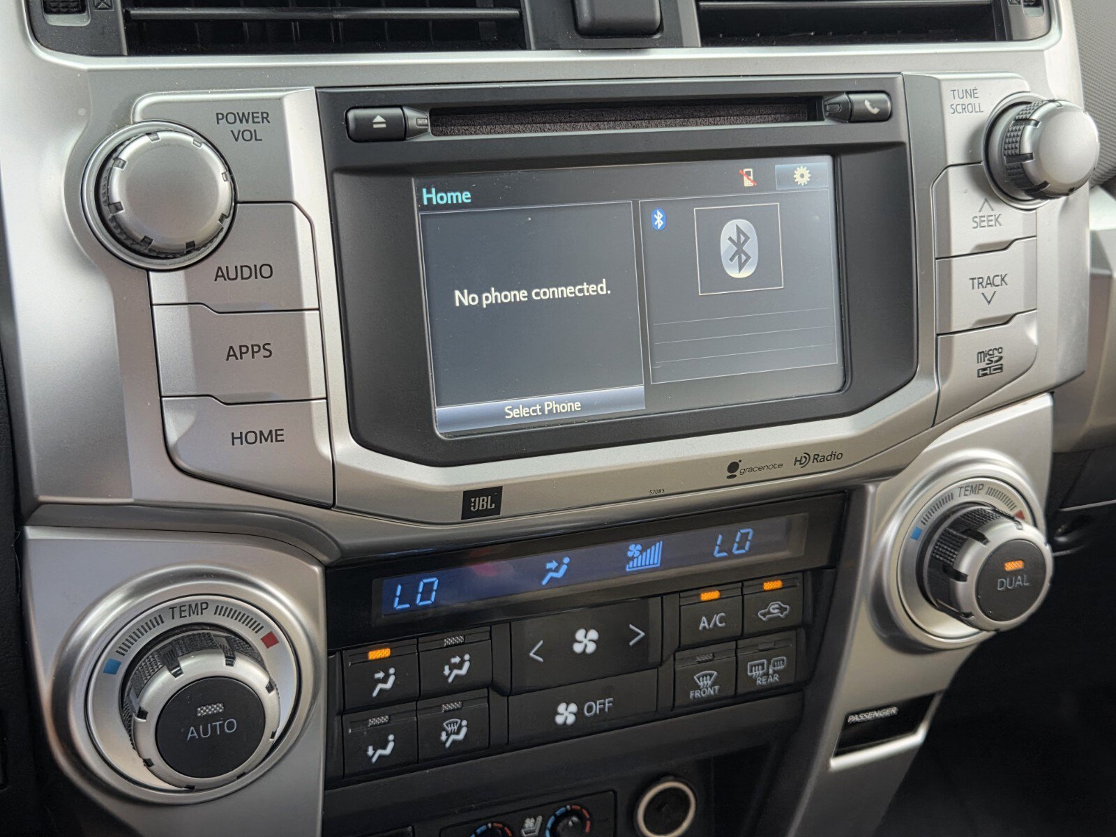 Used 2015 Toyota 4Runner Limited AWD/4WD image 17