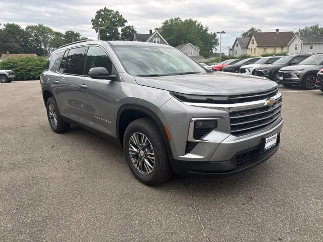 New 2026 Chevrolet Traverse LT w/ LPO, Floor Liner Package AWD/4WD image 7