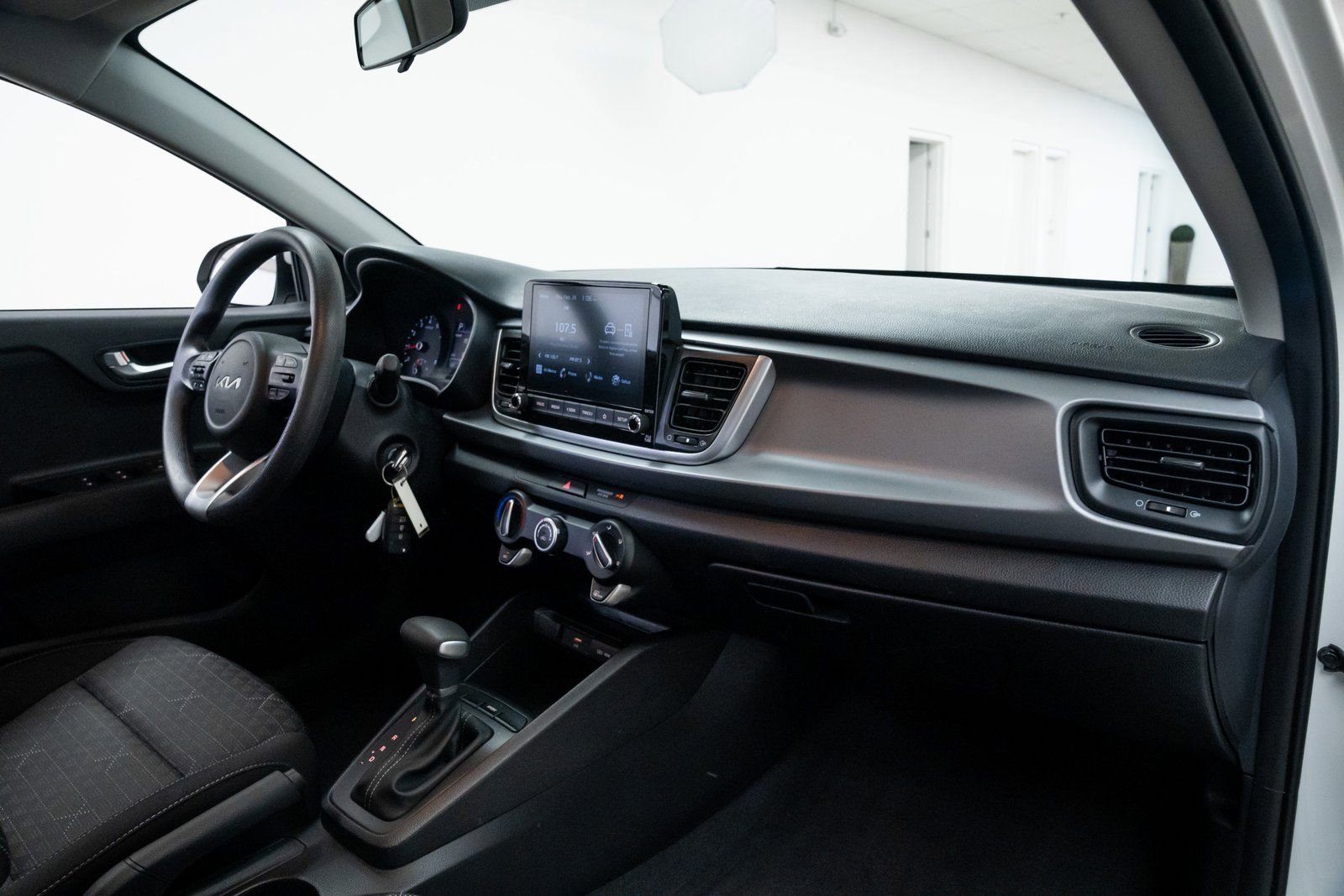 Used 2023 Kia Rio S image 23