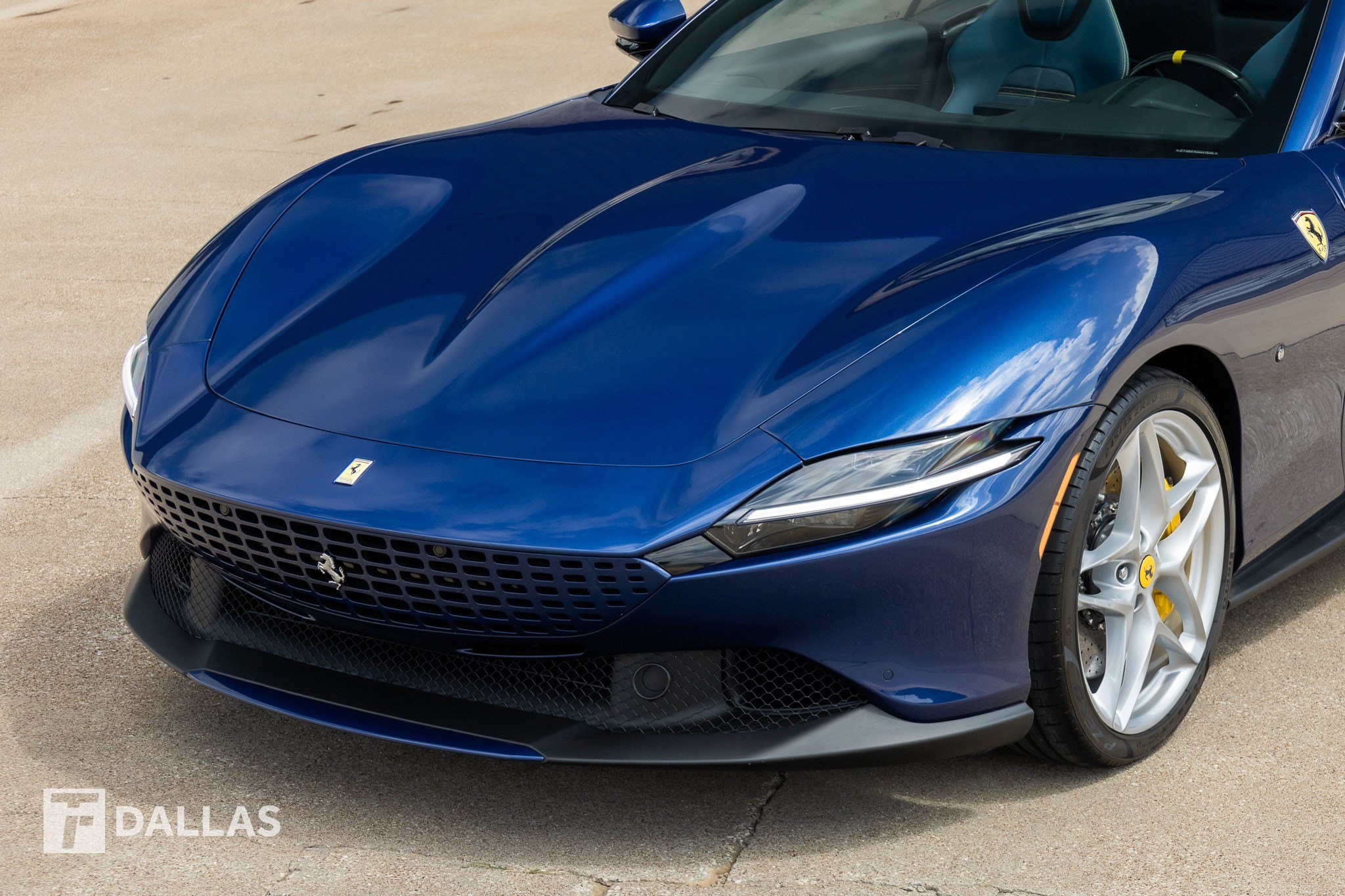 Used 2025 Ferrari Roma Spider RWD image 6