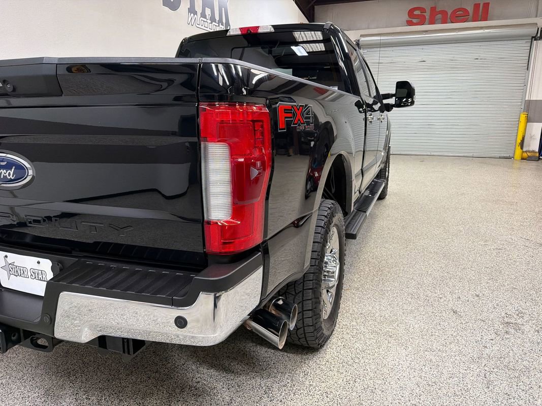 Used 2017 Ford F250 Lariat w/ Lariat Ultimate Package AWD/4WD image 38