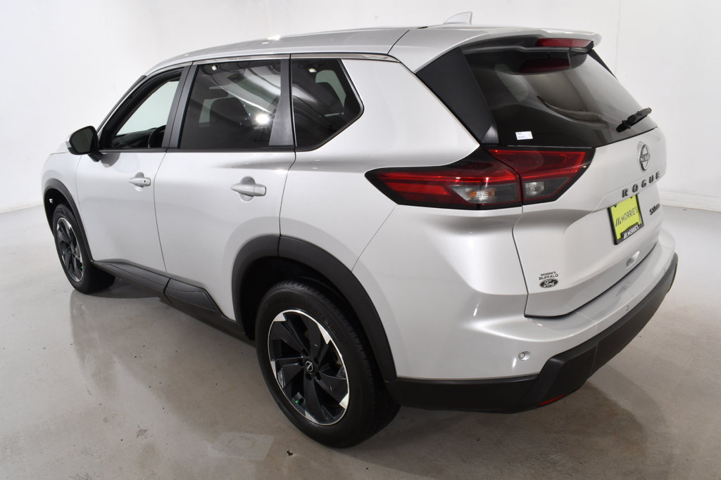 Used 2024 Nissan Rogue SV AWD/4WD image 15