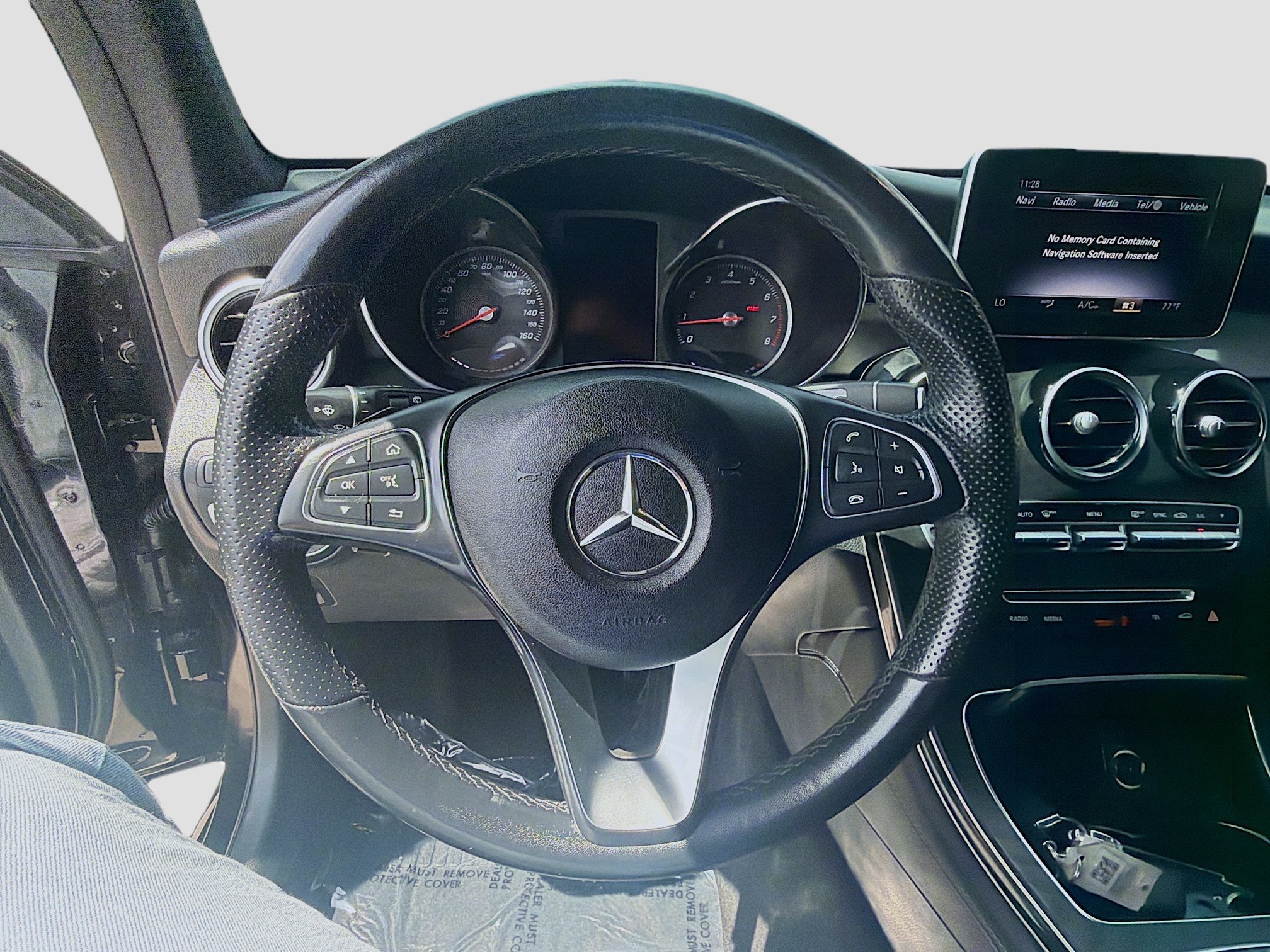 Used 2019 Mercedes-Benz GLC 300 4MATIC image 8