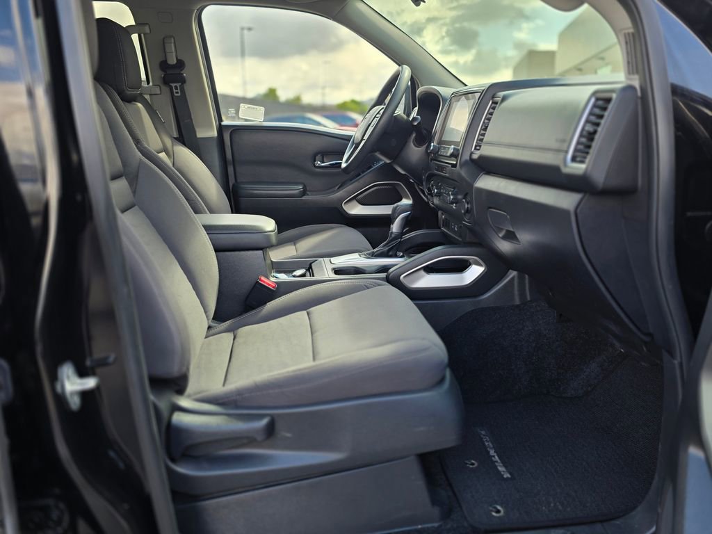 Used 2023 Nissan Frontier SV AWD/4WD image 10