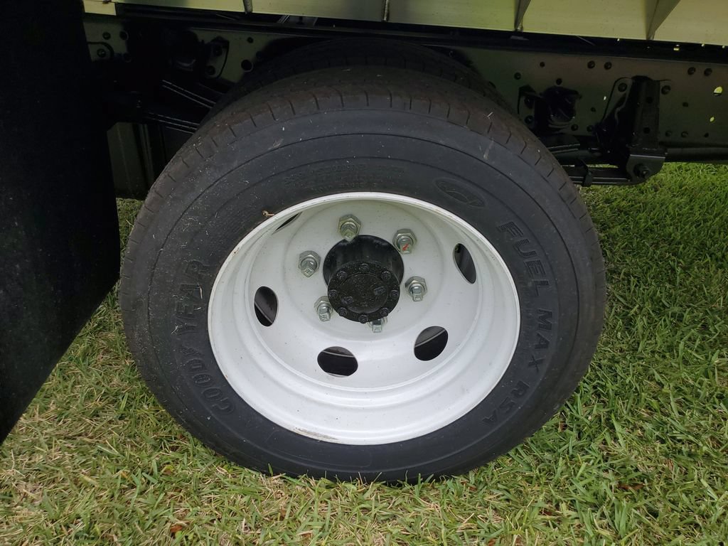 New 2025 Chevrolet Low Cab Forward RWD image 9