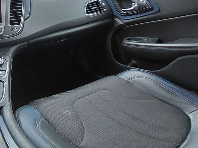 Used 2015 Chrysler 200 S w/ Navigation & Sound Group I AWD/4WD image 22