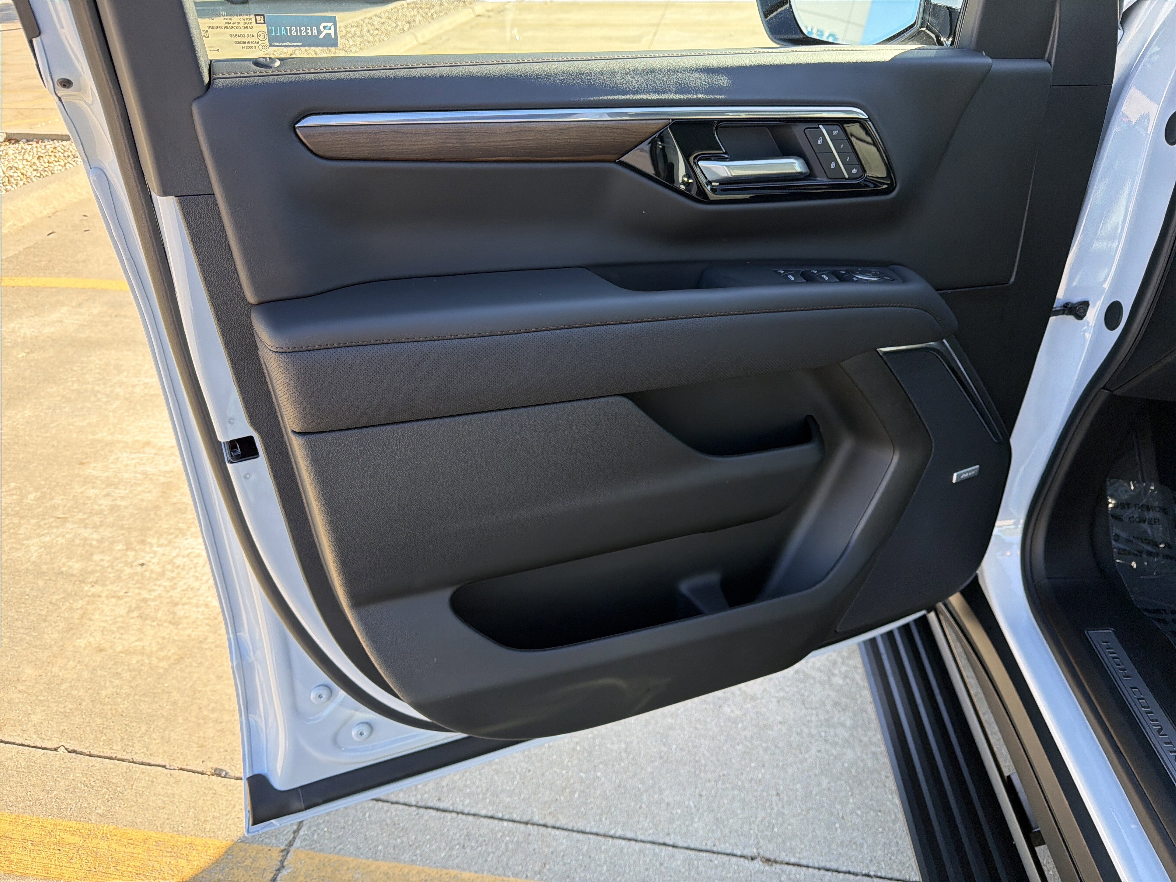New 2026 Chevrolet Tahoe High Country image 14