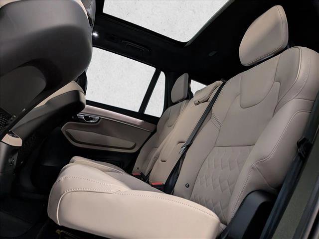 New 2026 Volvo XC90 T8 Plus w/ Protection Package Premier image 18
