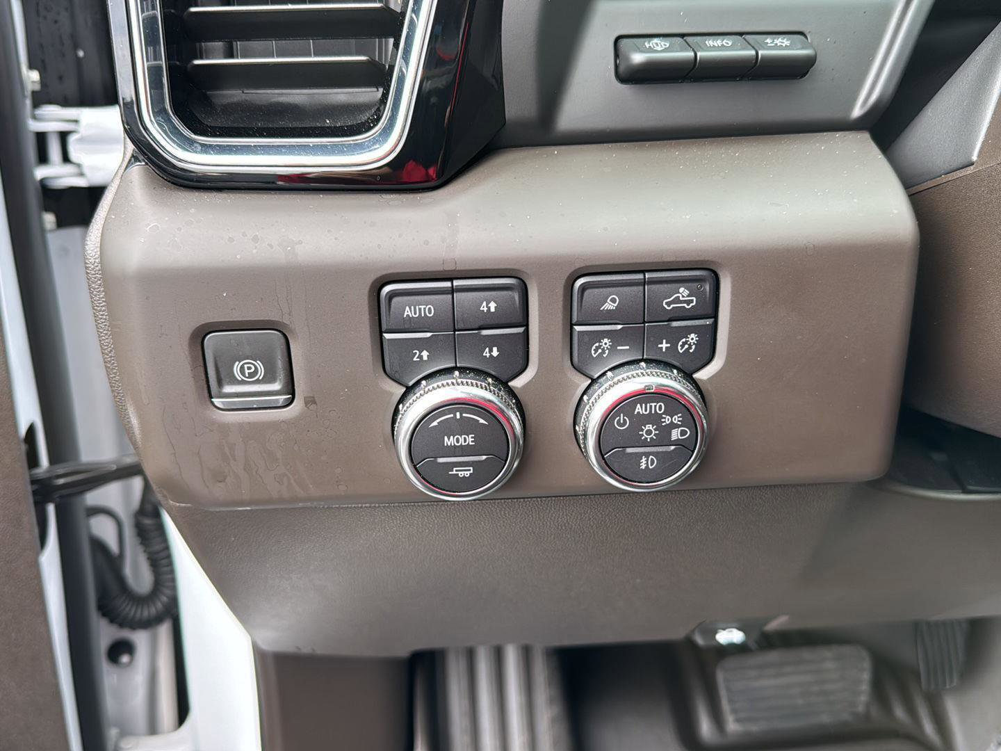 Certified 2024 GMC Sierra 1500 Denali w/ Denali Reserve Package image 21