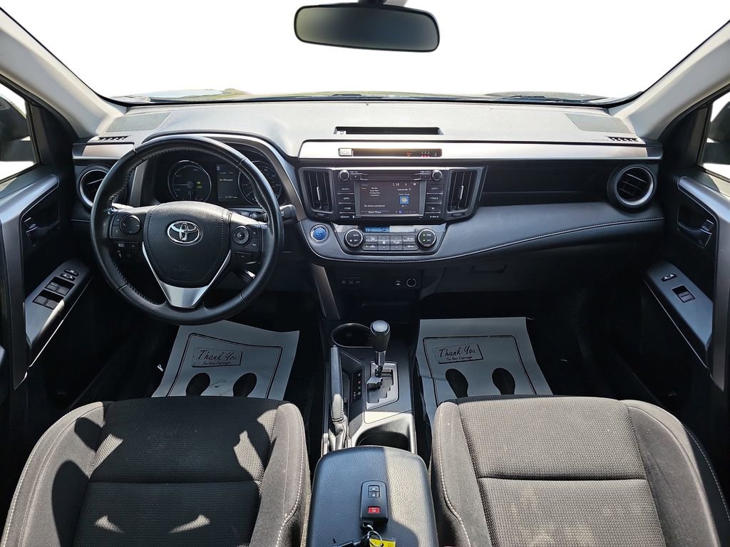 Used 2018 Toyota RAV4 XLE AWD/4WD image 13