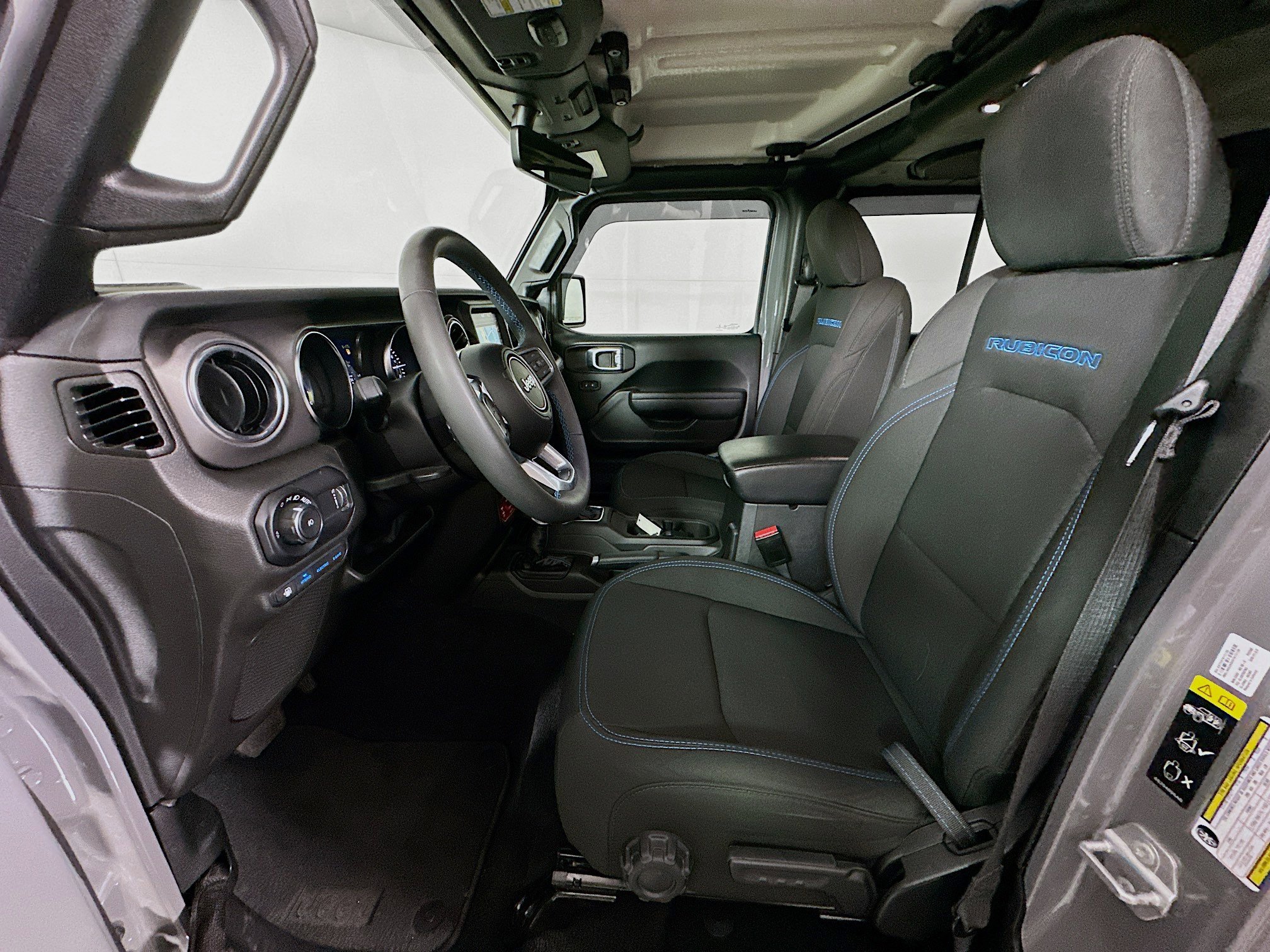 Used 2023 Jeep Wrangler Unlimited Rubicon 4xe AWD/4WD image 13