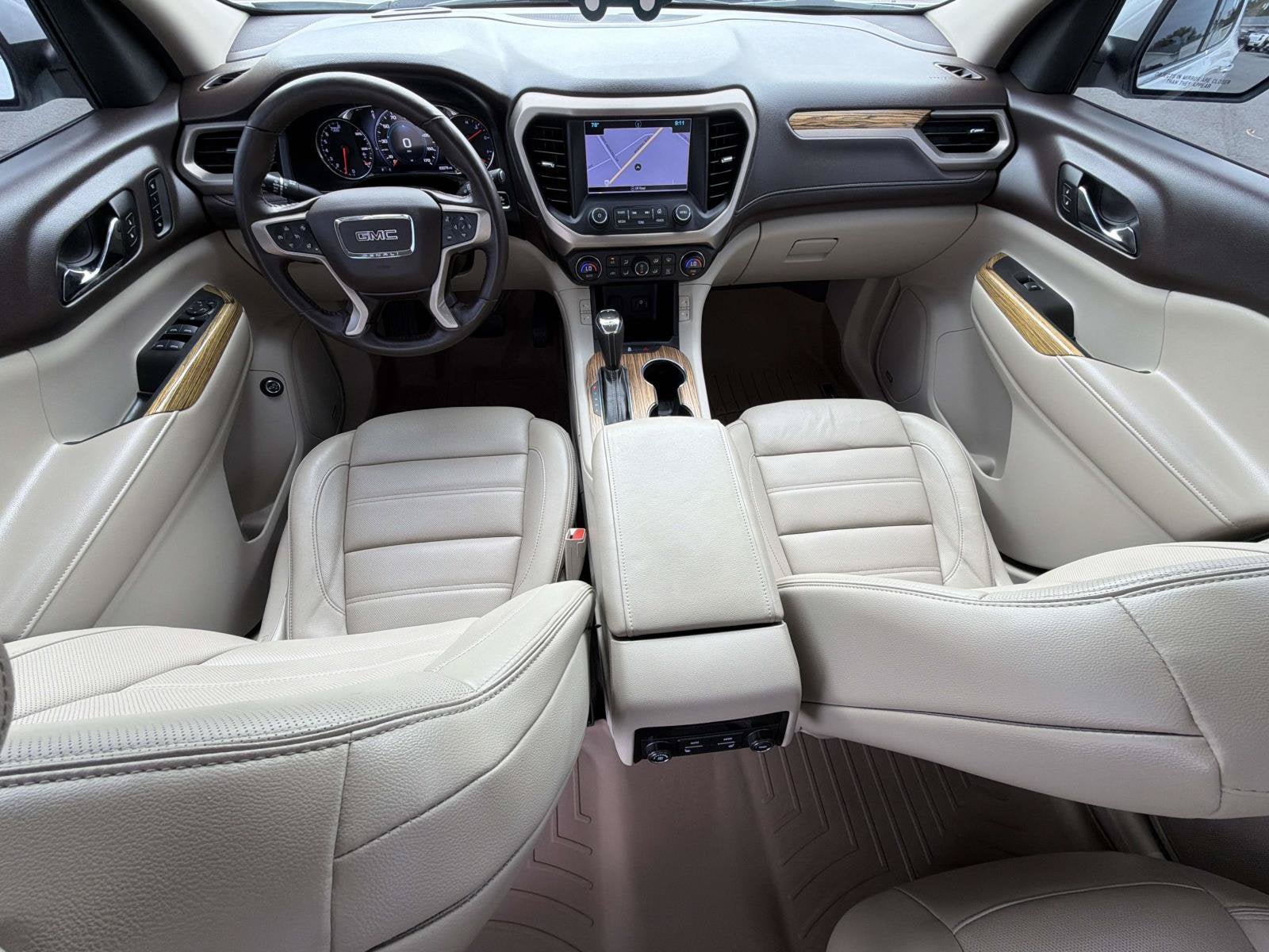 Certified 2017 GMC Acadia Denali w/ Technology Package FWD image 19
