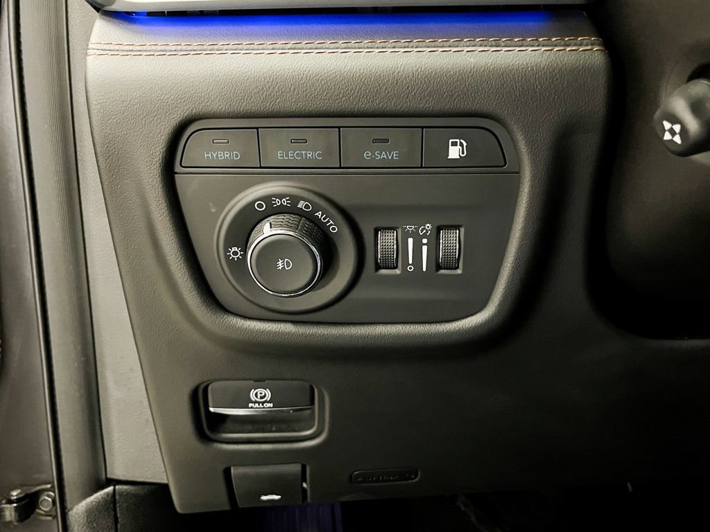 Used 2022 Jeep Grand Cherokee Summit image 17