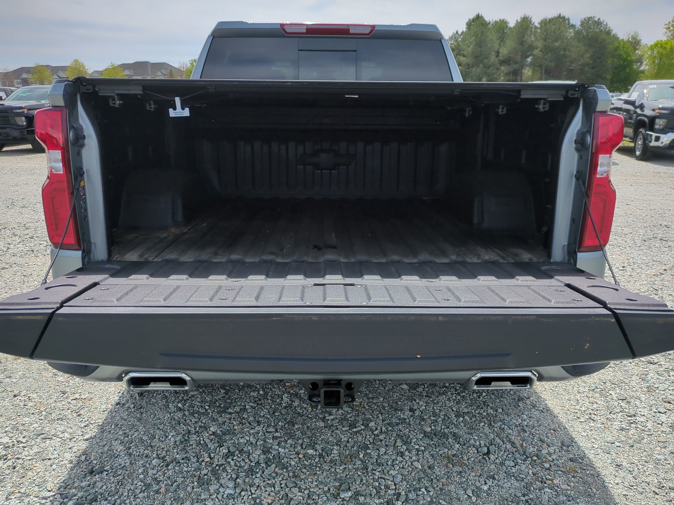 Certified 2026 Chevrolet Silverado 1500 RST AWD/4WD image 35