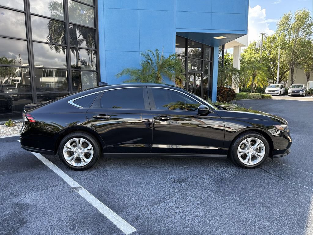 Certified 2023 Honda Accord LX image 25