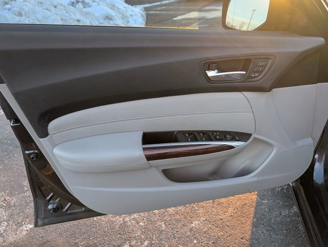 Used 2016 Acura TLX V6 SH-AWD w/ Technology Pkg image 14