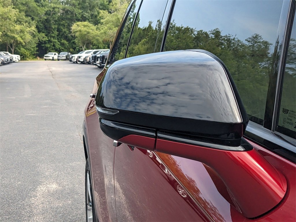 New 2026 Cadillac Vistiq Luxury w/ LPO, Floor Liner Package image 13