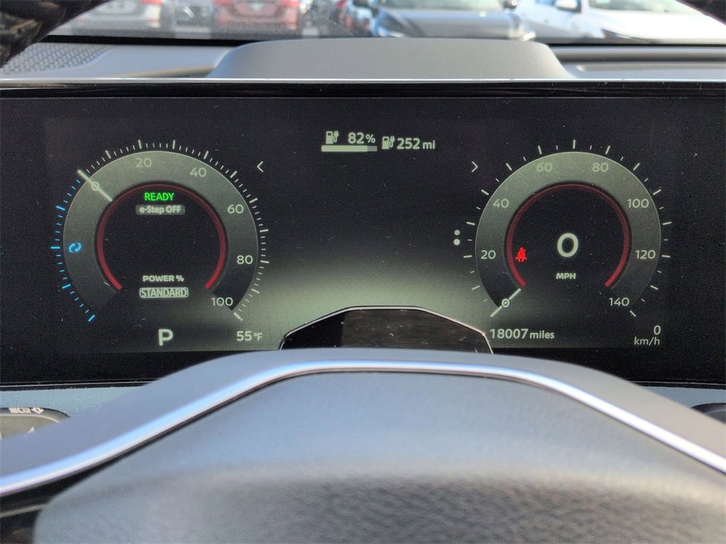 Used 2024 Nissan Ariya AWD image 10