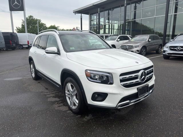 Used 2023 Mercedes-Benz GLB 250 4MATIC image 1